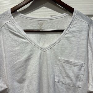 Brand: a.n.a, White, V-neck, long sleeve, size 2X